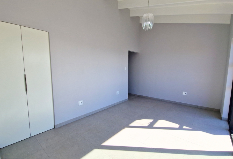 3 Bedroom Property for Sale in Wavecrest Eastern Cape